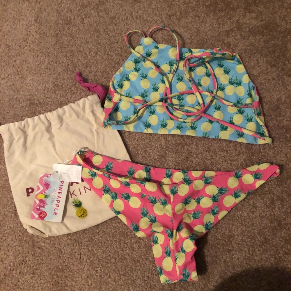 Pineapple bikini set - Picture 3 of 4